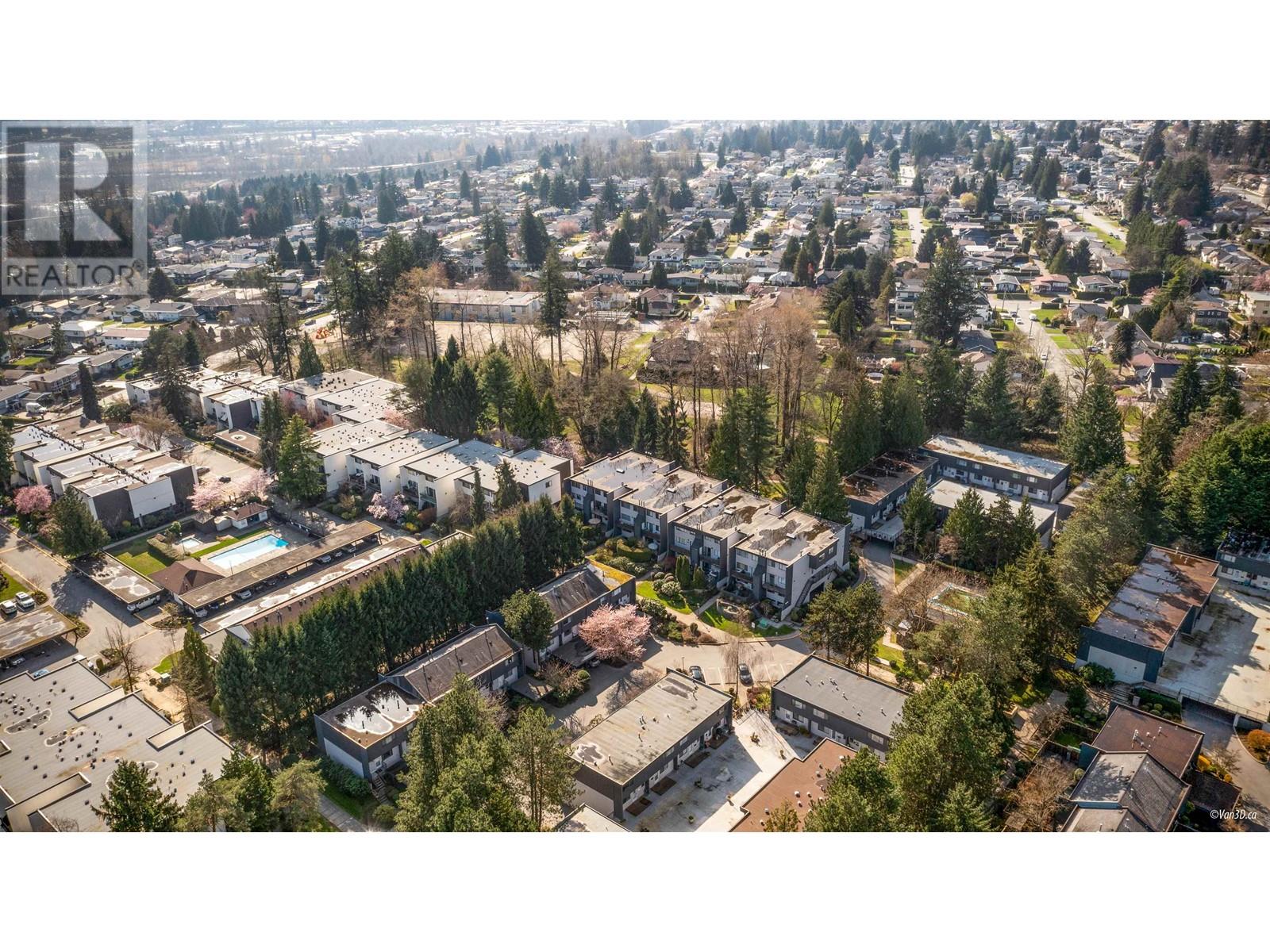 Photo 11 of 7352 Coronado Drive, Burnaby BC
