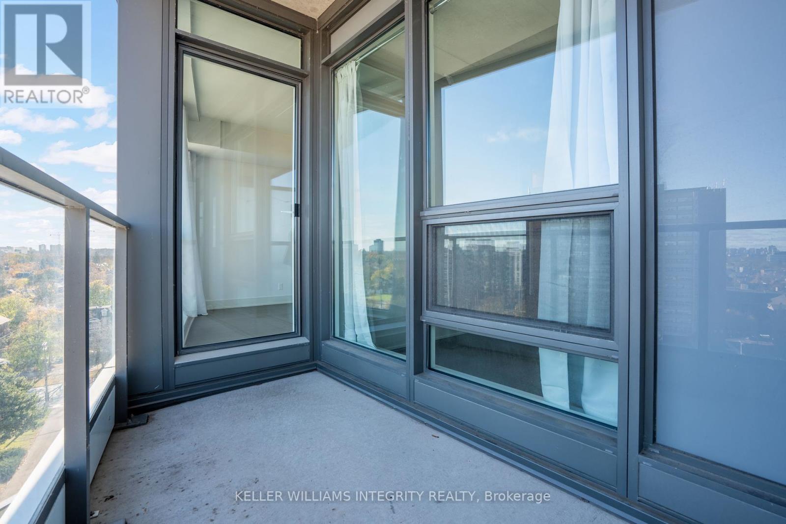 Photo 14 of 1007 485 Richmond Road, Ottawa ON