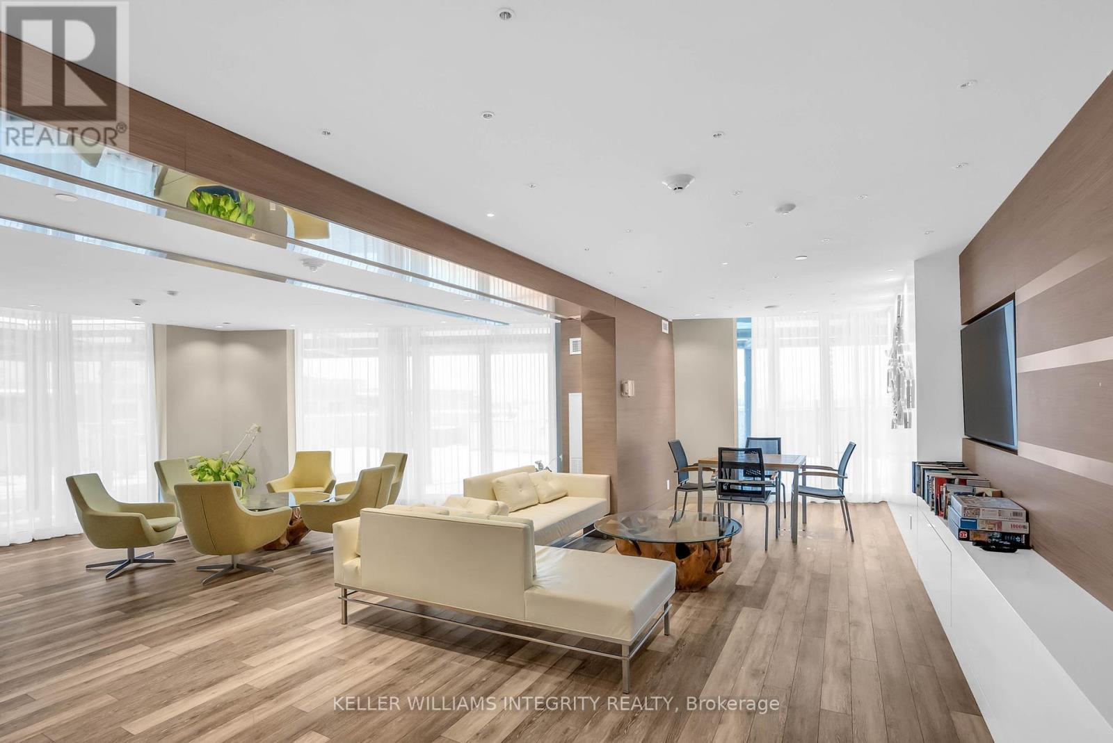 Photo 27 of 1007 485 Richmond Road, Ottawa ON