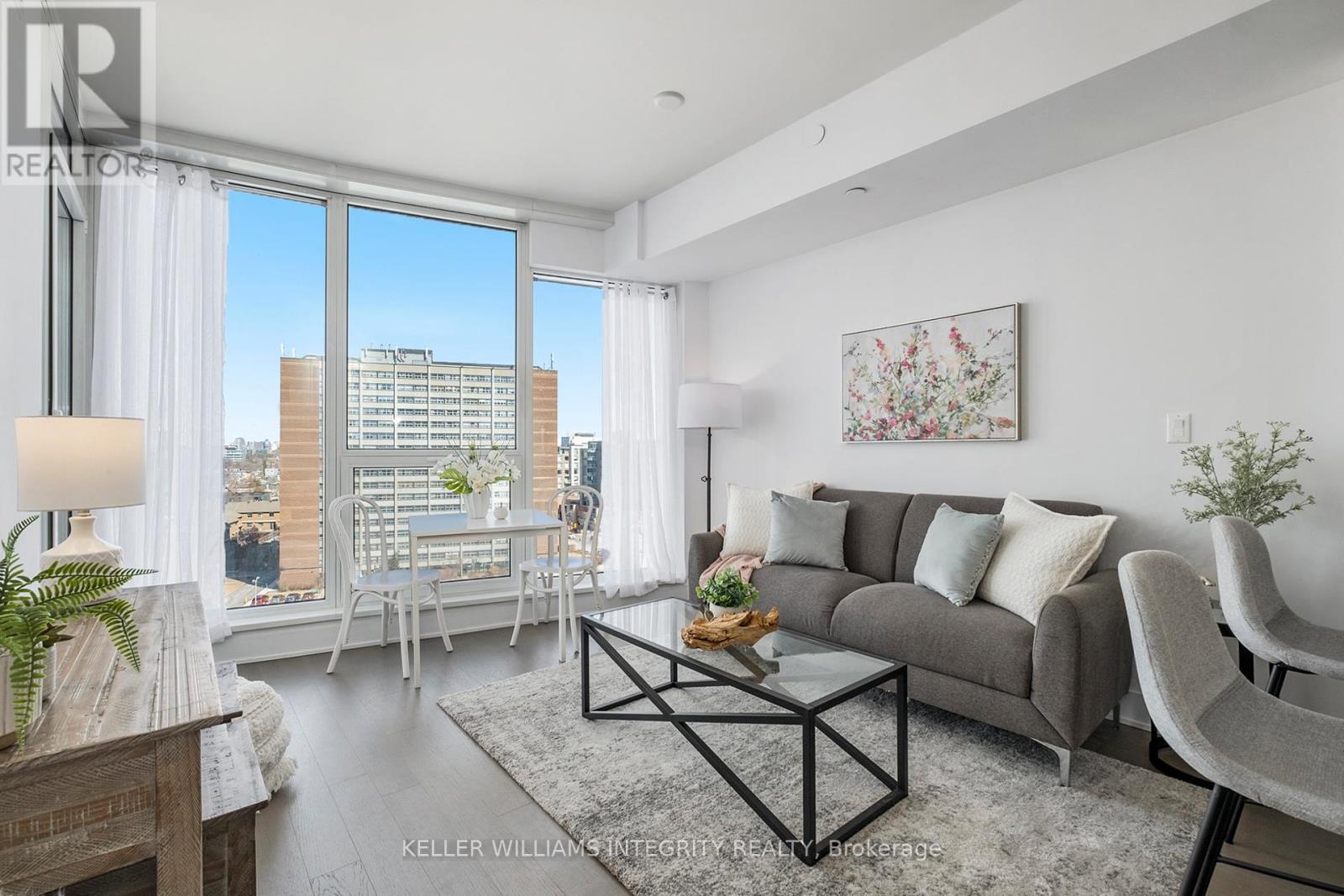 Photo 9 of 1007 485 Richmond Road, Ottawa ON