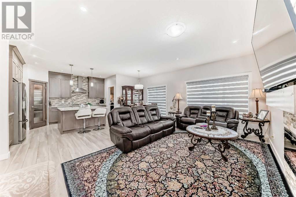 Single Family House for Sale in  Saddlestone Heath NE Saddle Ridge Calgary 