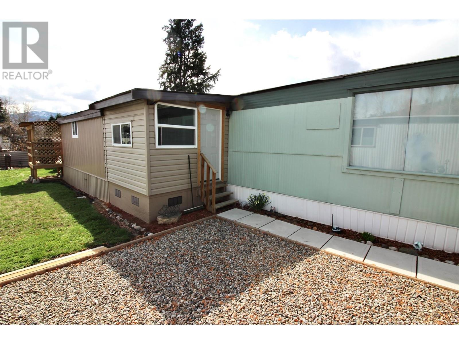 56 1881 Boucherie Road, Westbank