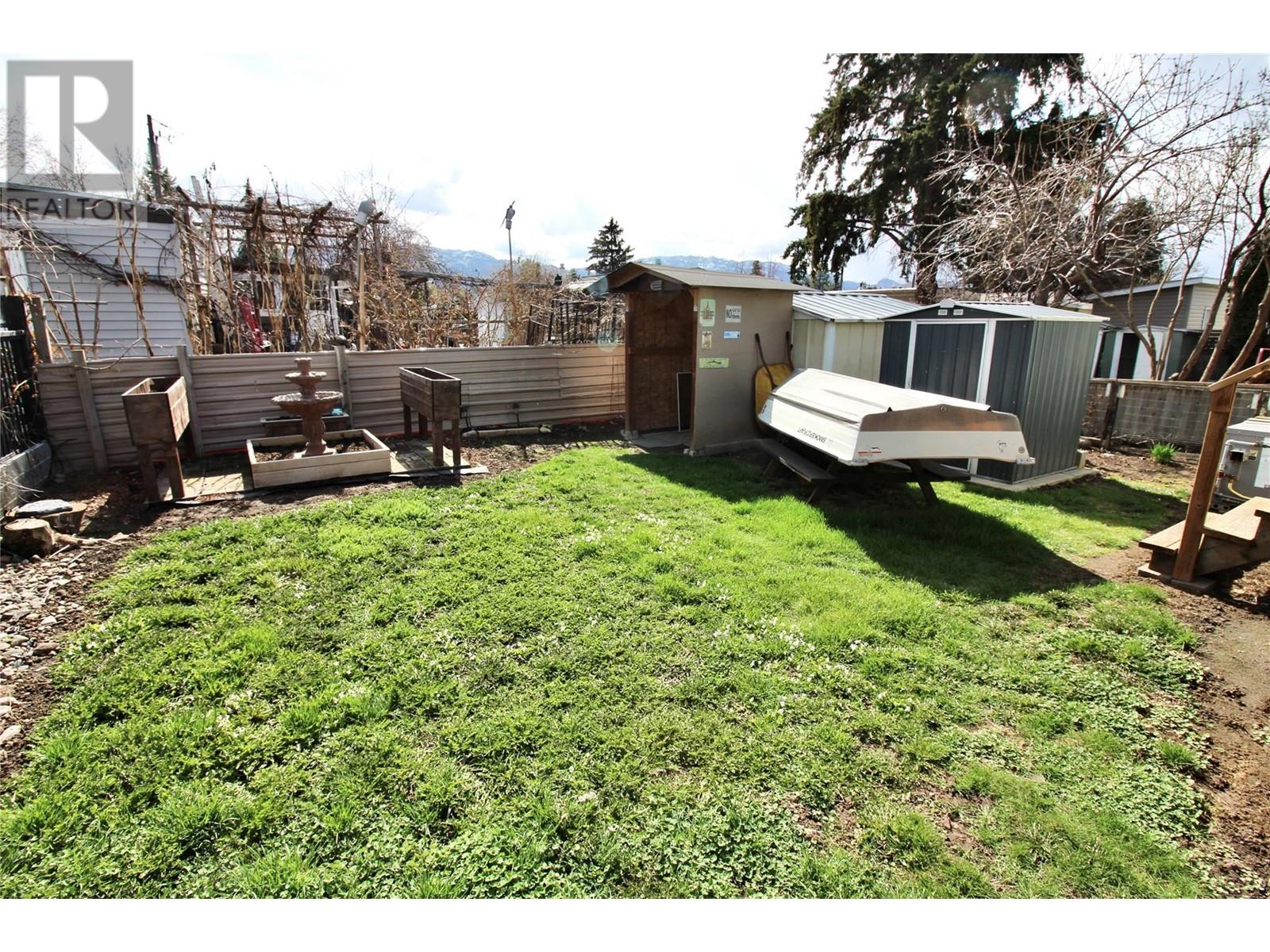 #56 1881 Boucherie Road - 17