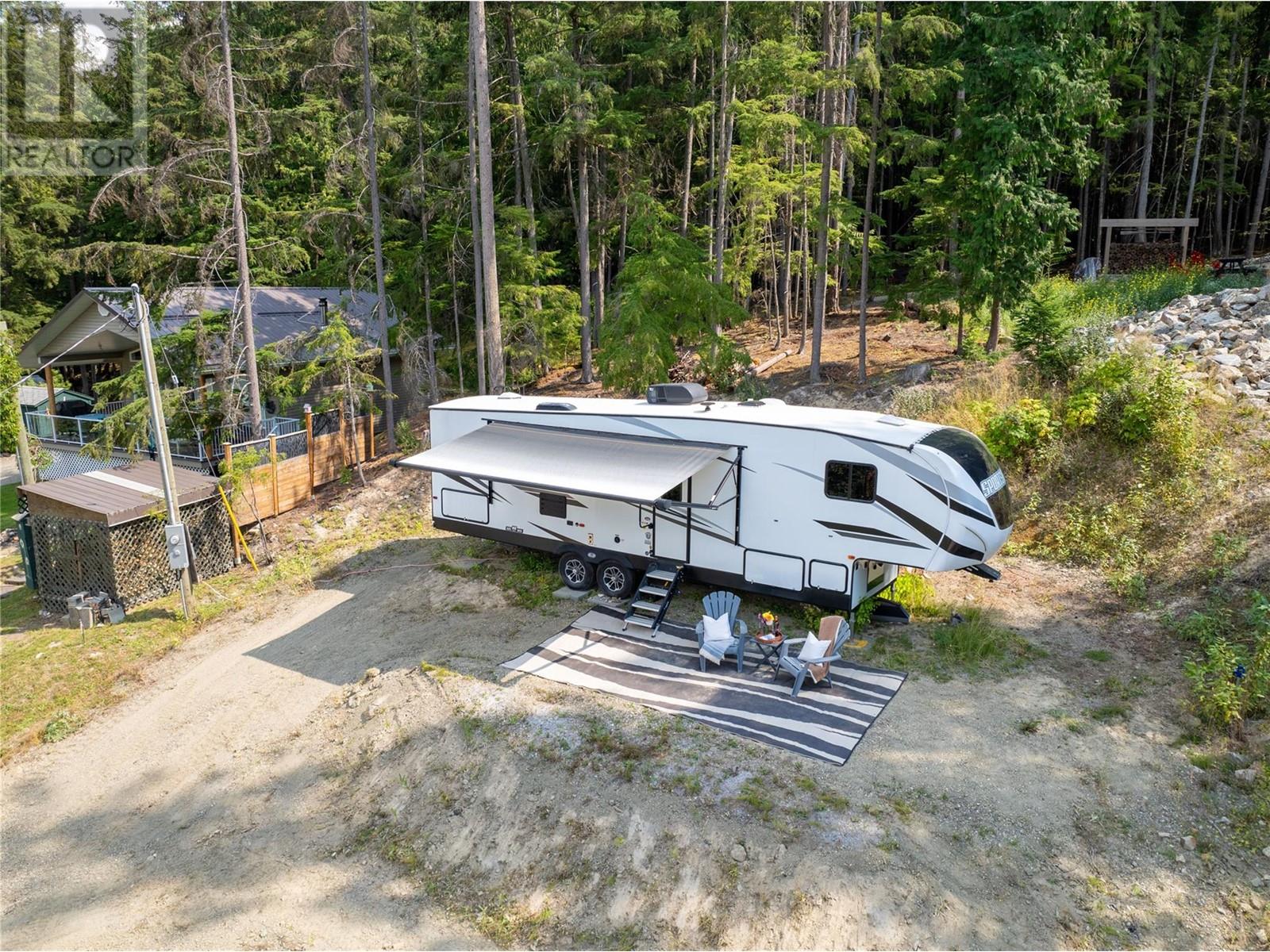 26 6300 Armstrong Road, Eagle Bay
