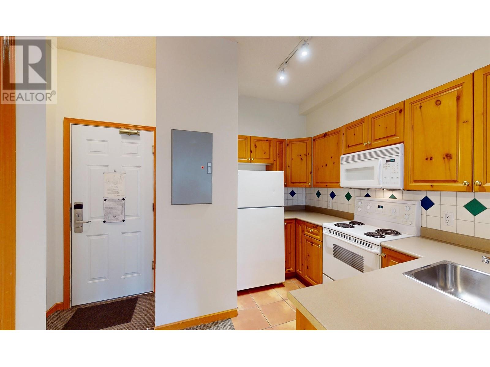 327 4368 MAIN STREET, Whistler real estate listing R2951153