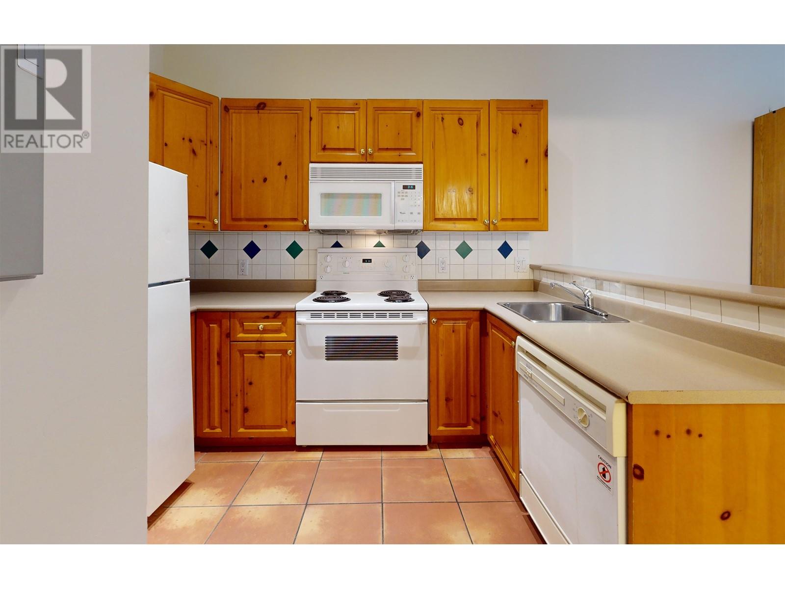 327 4368 MAIN STREET, Whistler real estate listing R2951153