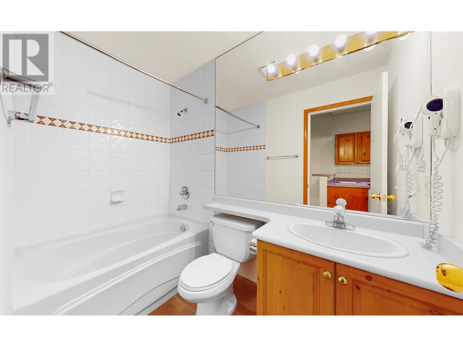 327 4368 MAIN STREET, Whistler real estate listing R2951153