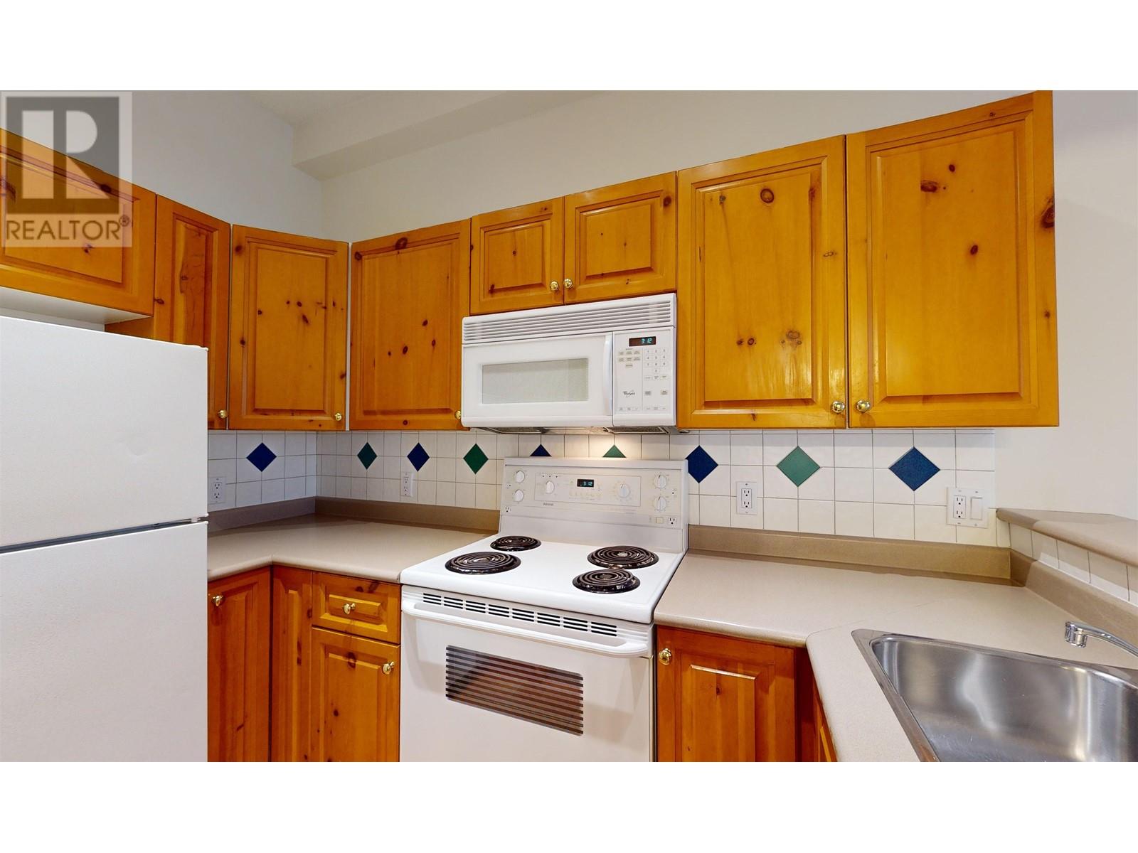 327 4368 MAIN STREET, Whistler real estate listing R2951153
