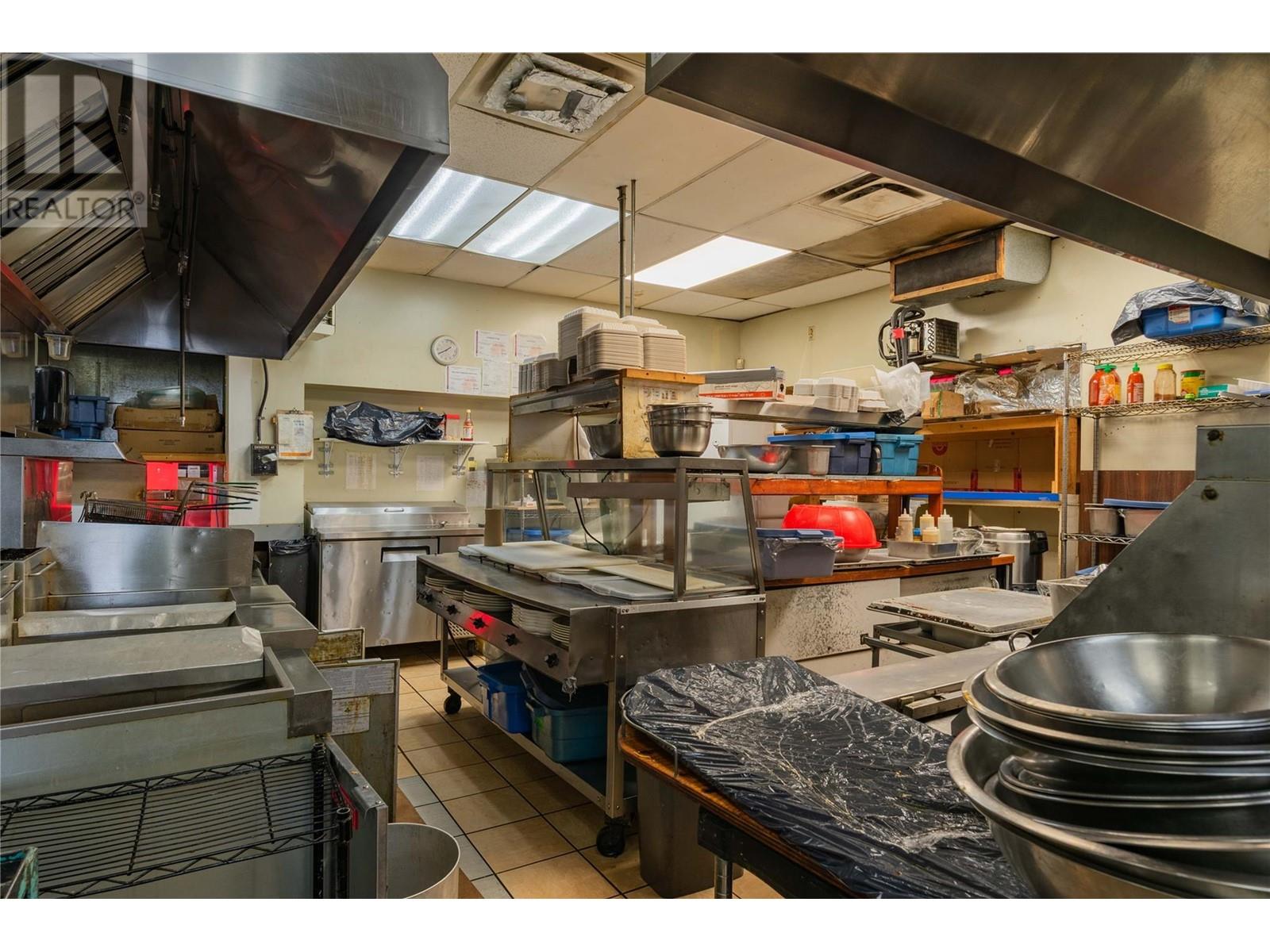  755/789 Columbia Avenue, Castlegar