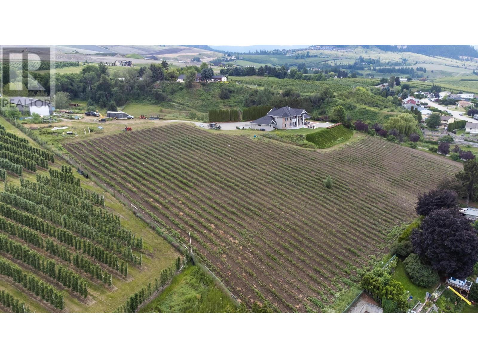 1135 Graf Road, Kelowna