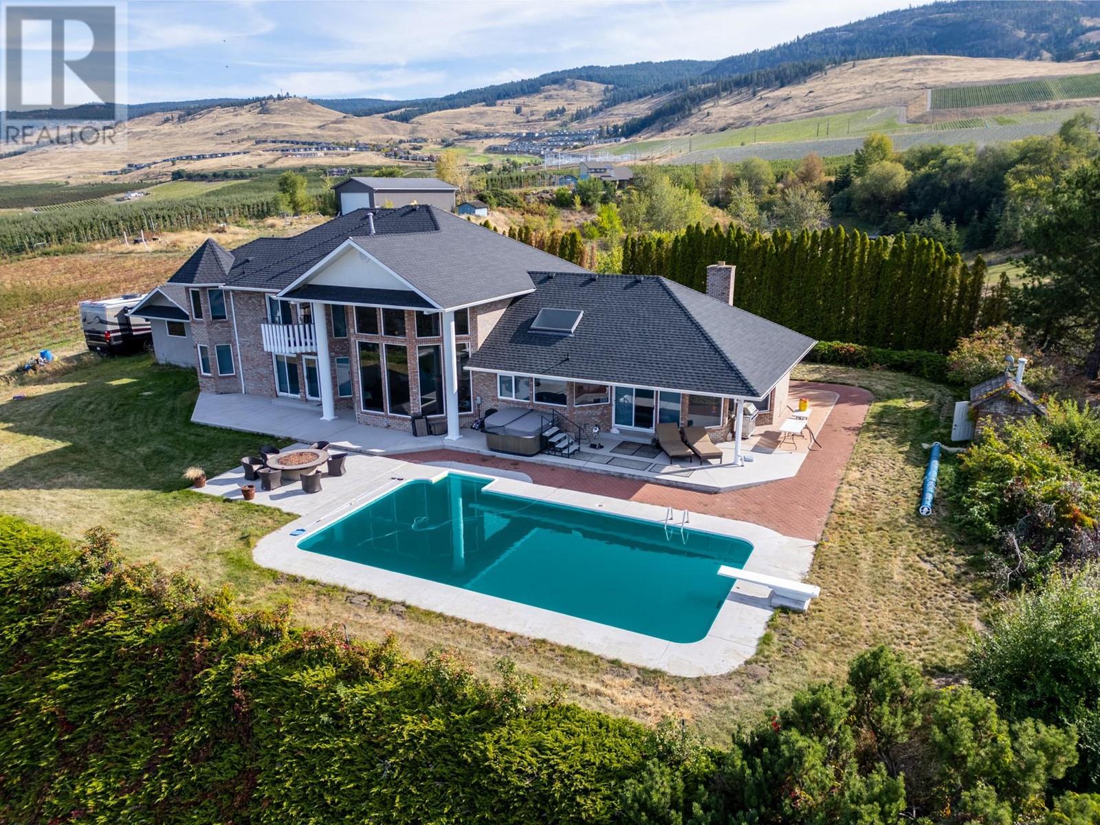 1135 Graf Road, Kelowna