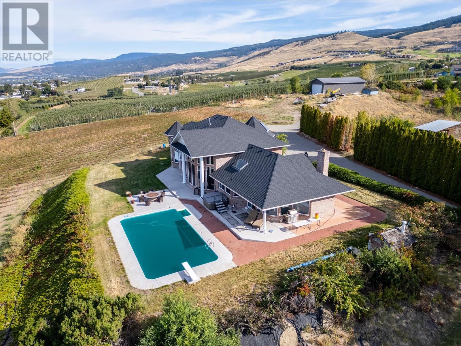1135 Graf Road, Kelowna