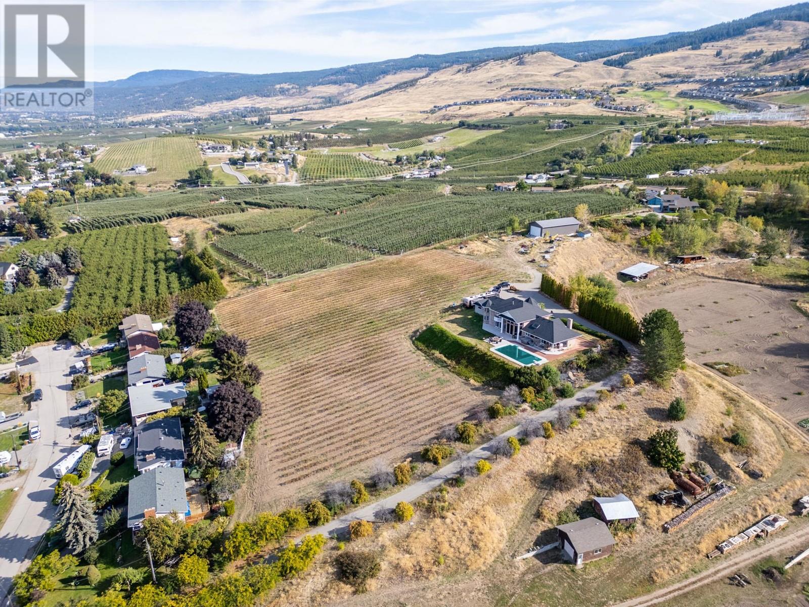 1135 Graf Road, Kelowna