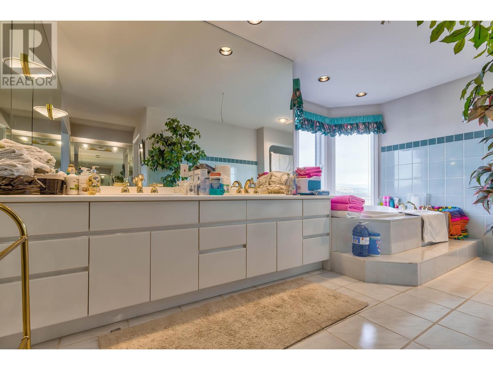 1135 Graf Road, Kelowna