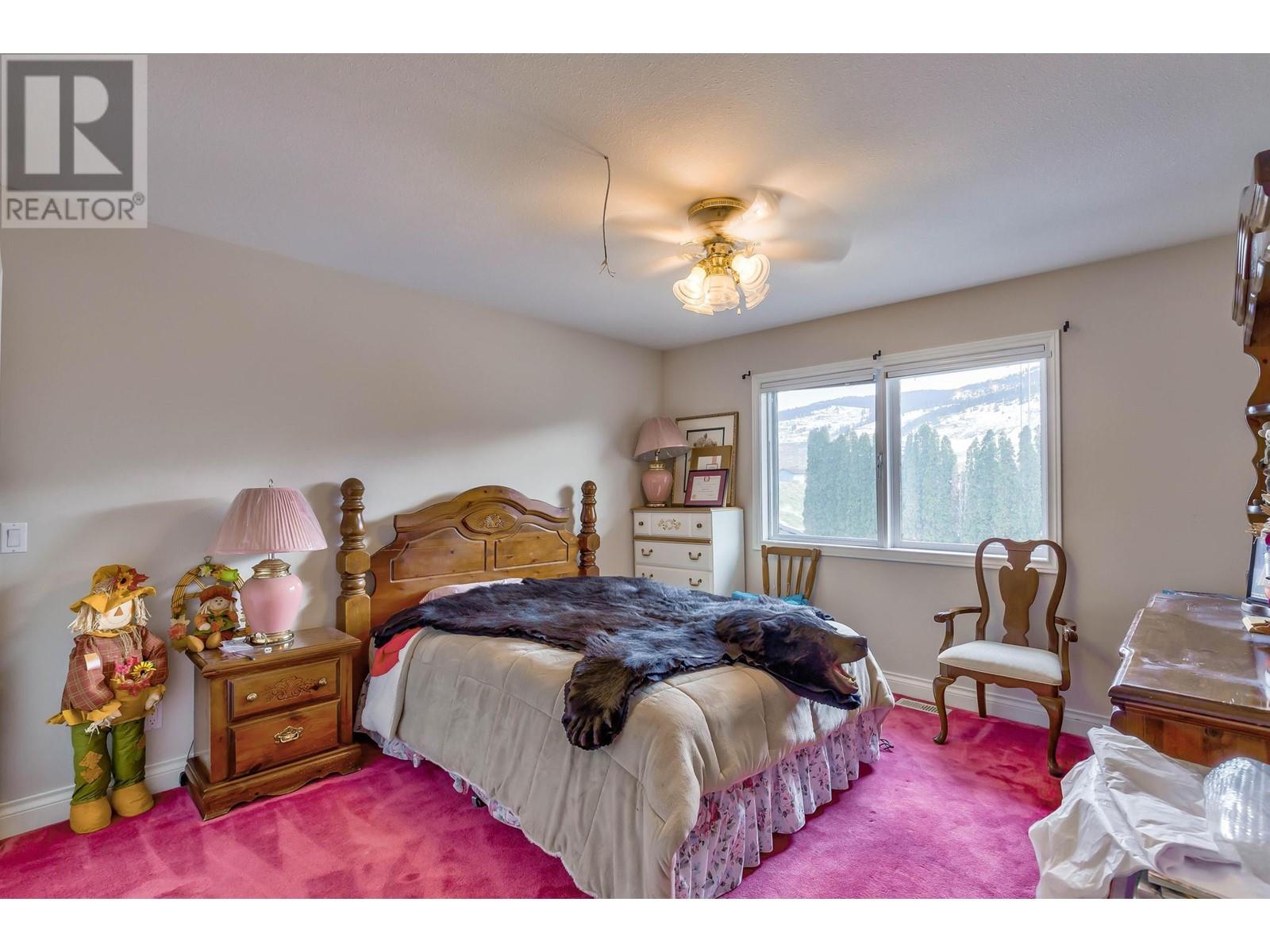 1135 Graf Road, Kelowna