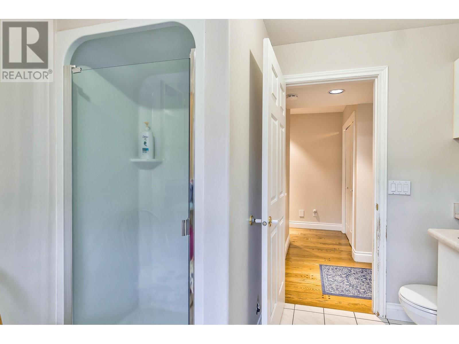 1135 Graf Road, Kelowna