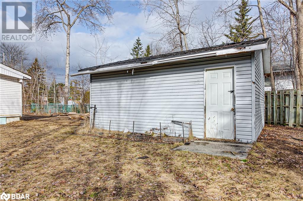 Photo 13 of 7 60th Street S, Wasaga Beach ON