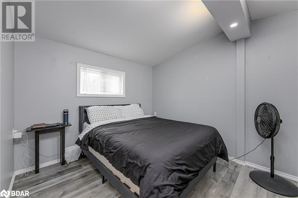 Photo 33 of 7 60th Street S, Wasaga Beach ON