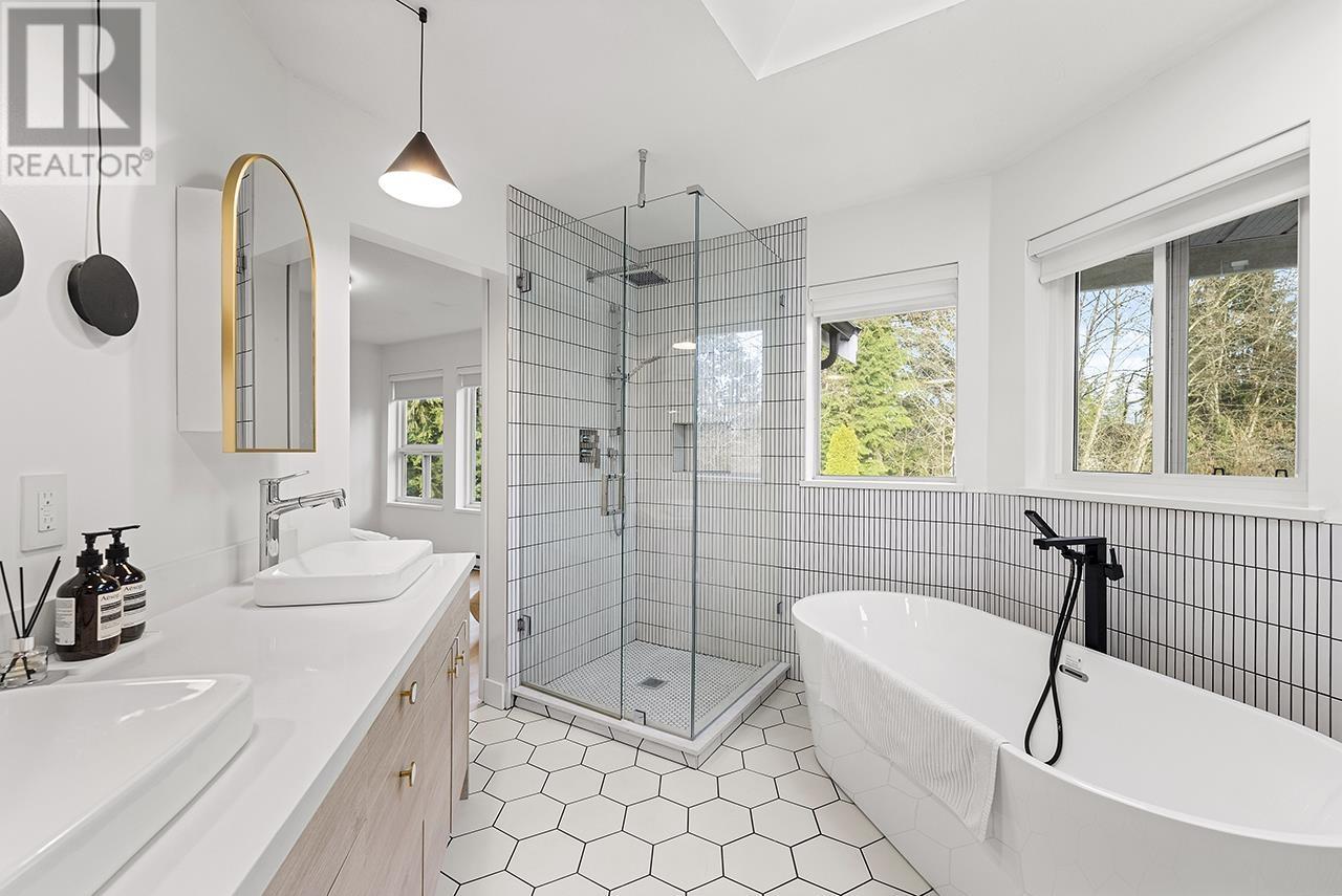 3772 LIVERPOOL STREET, Port Coquitlam real estate listing R2987890