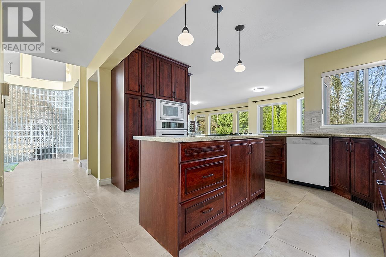 3772 LIVERPOOL STREET, Port Coquitlam real estate listing R2987890