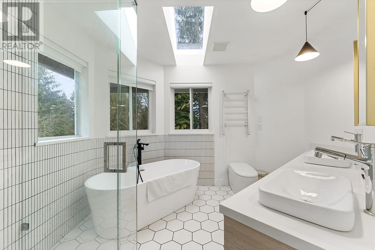 3772 LIVERPOOL STREET, Port Coquitlam real estate listing R2987890