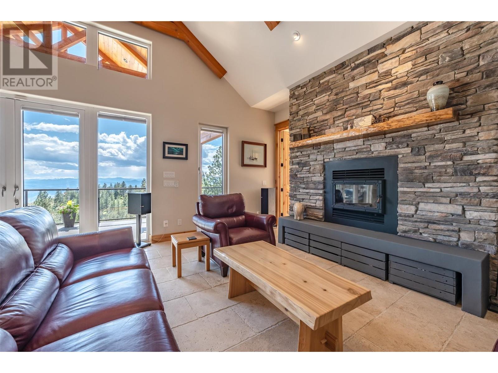 935 Eagle Place, Osoyoos