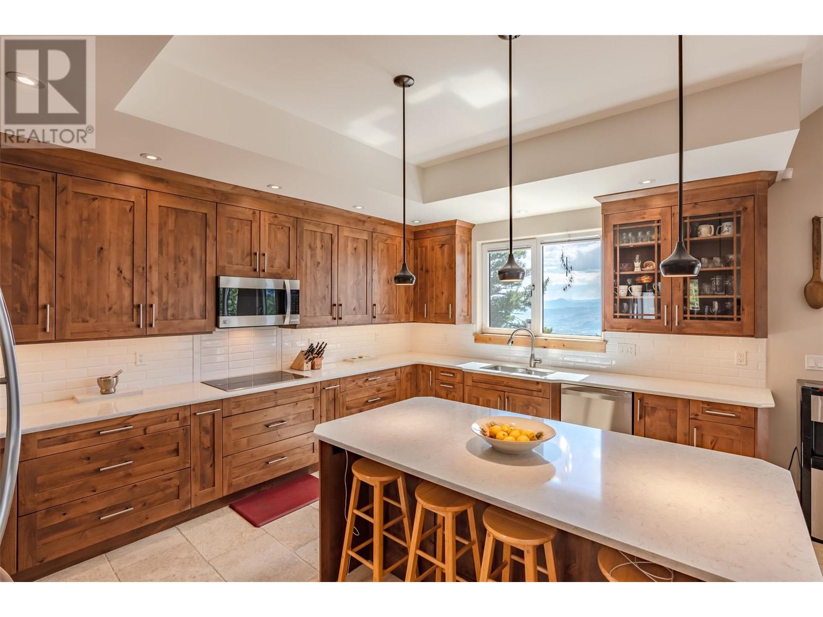 935 Eagle Place, Osoyoos