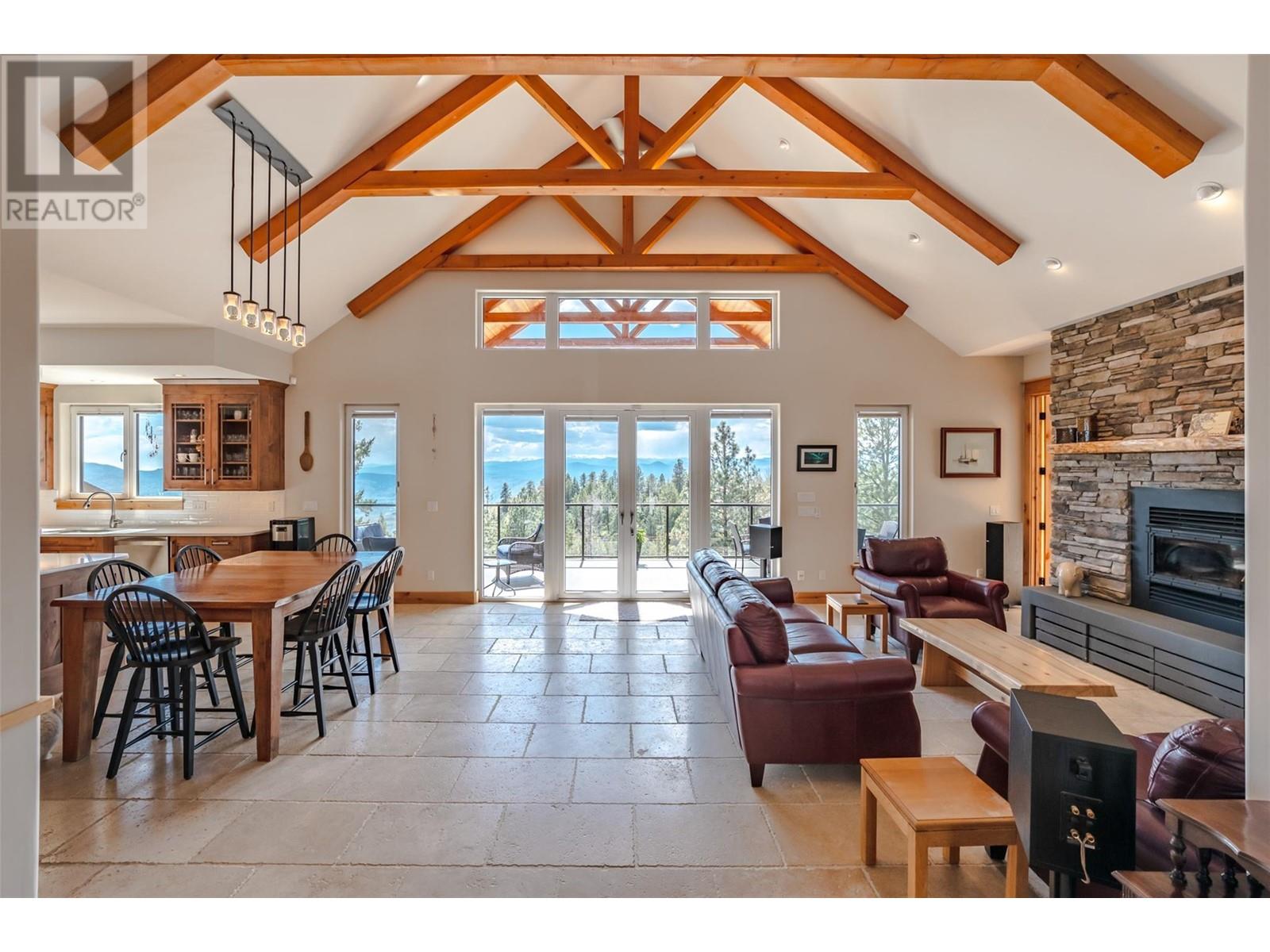 935 Eagle Place, Osoyoos