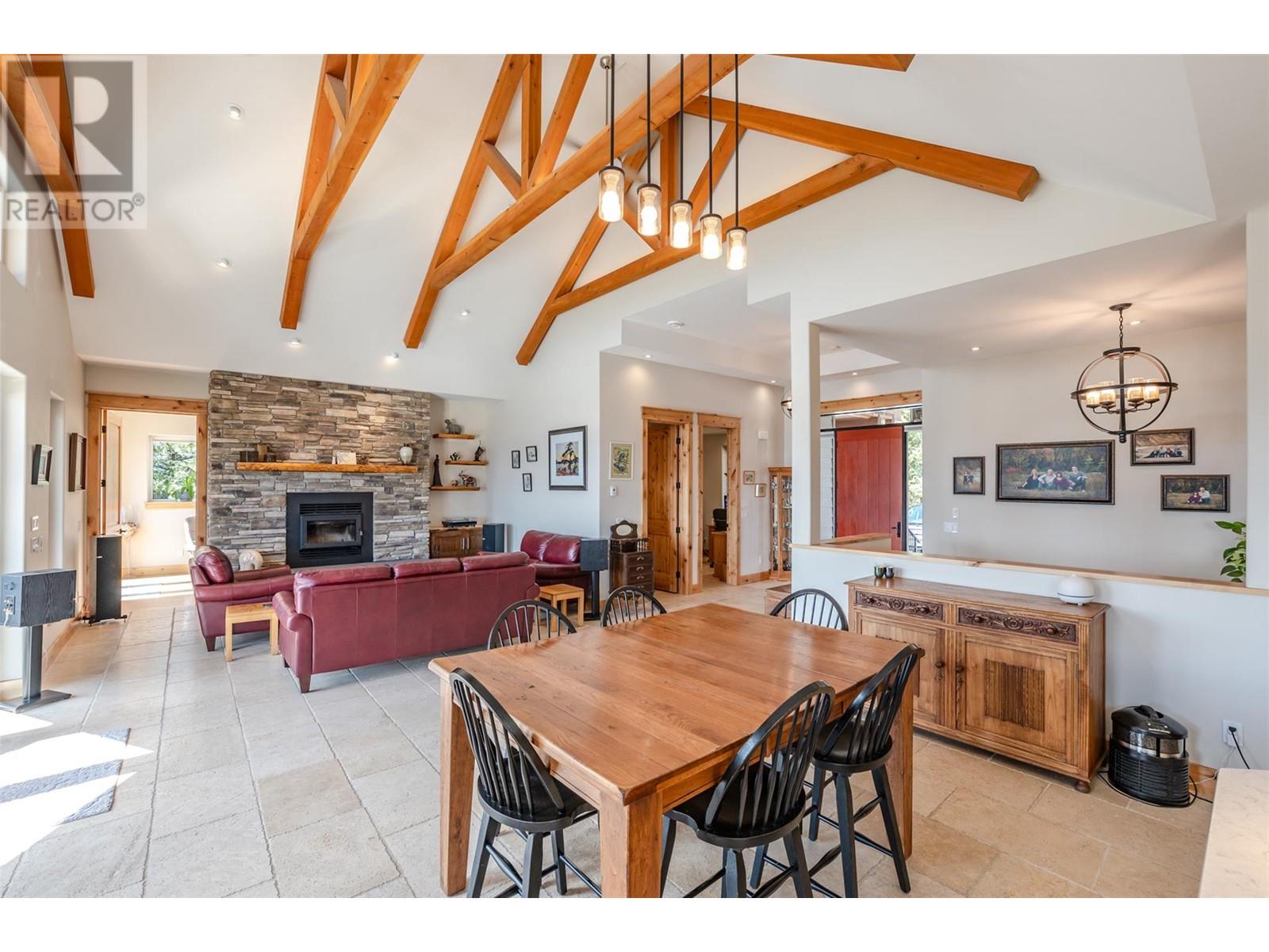 935 Eagle Place, Osoyoos