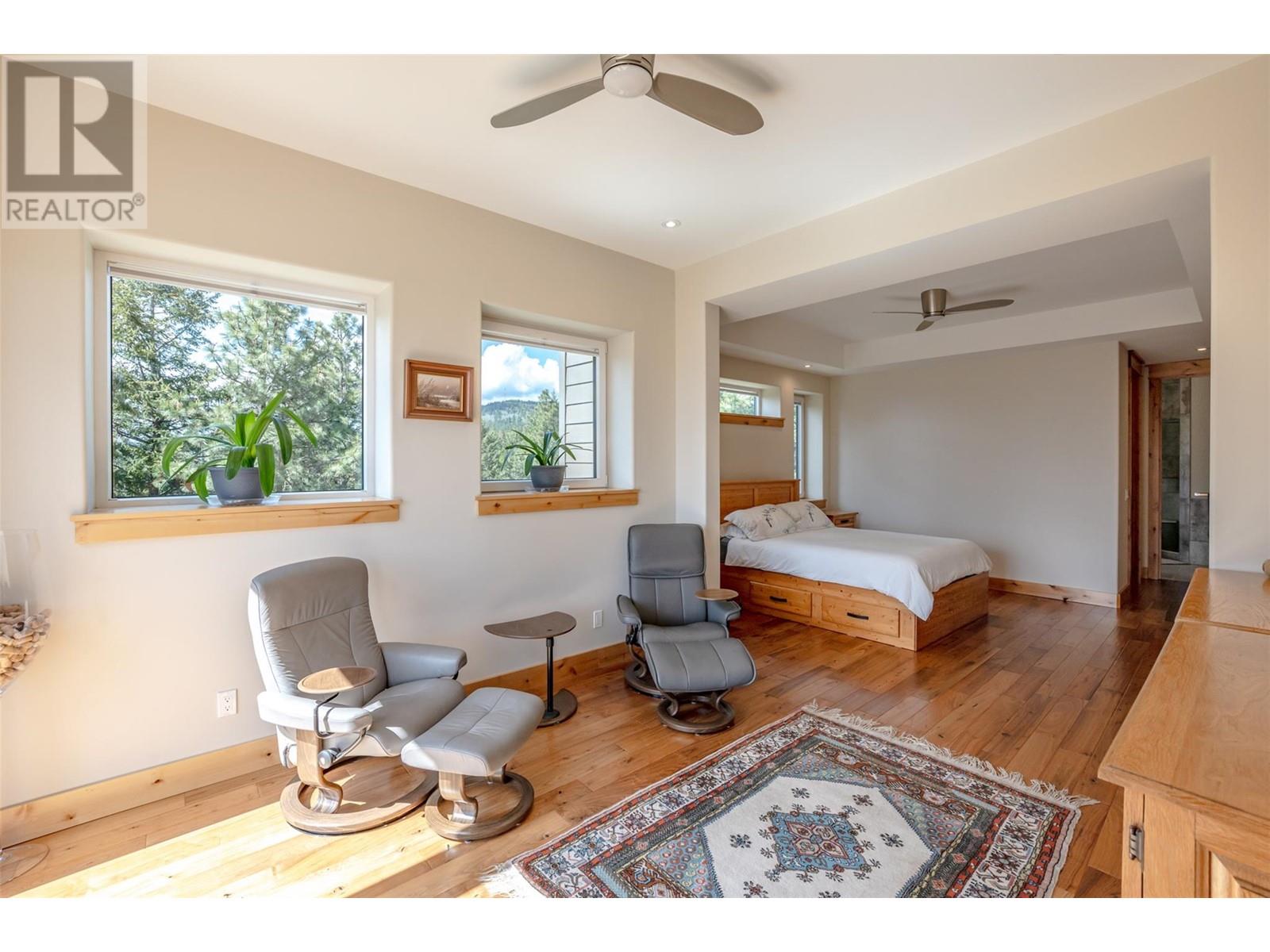 935 Eagle Place, Osoyoos