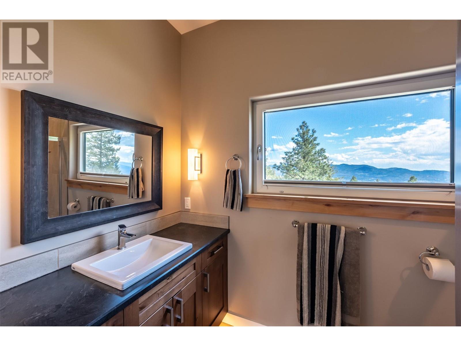 935 Eagle Place, Osoyoos