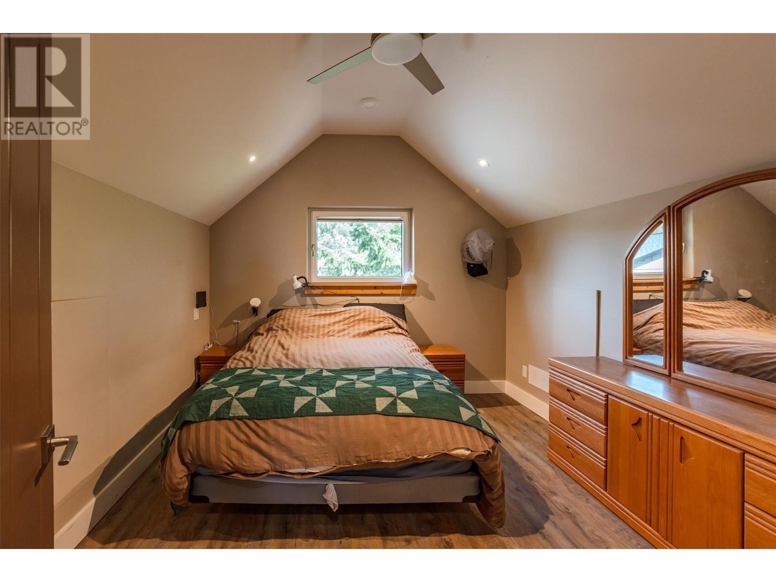 935 Eagle Place, Osoyoos