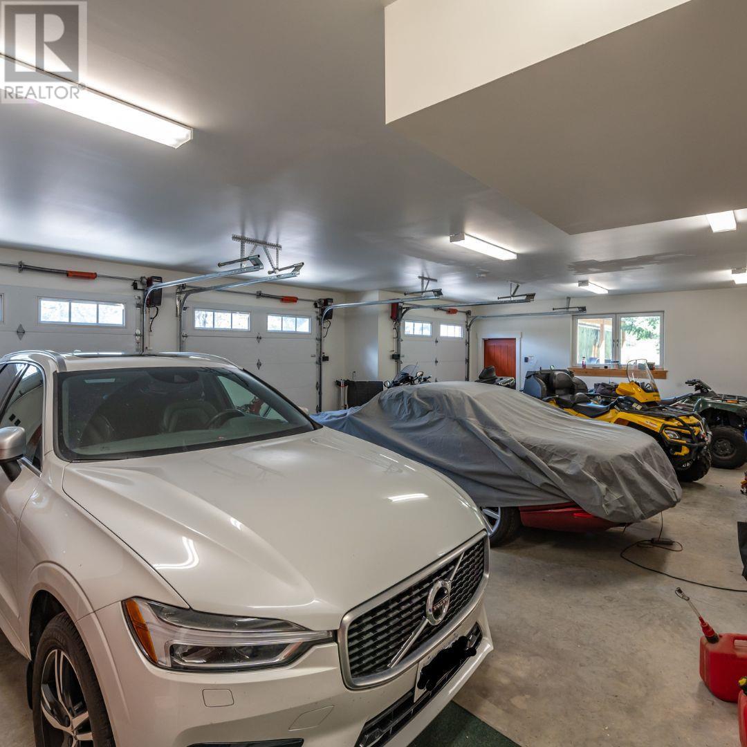 935 Eagle Place, Osoyoos