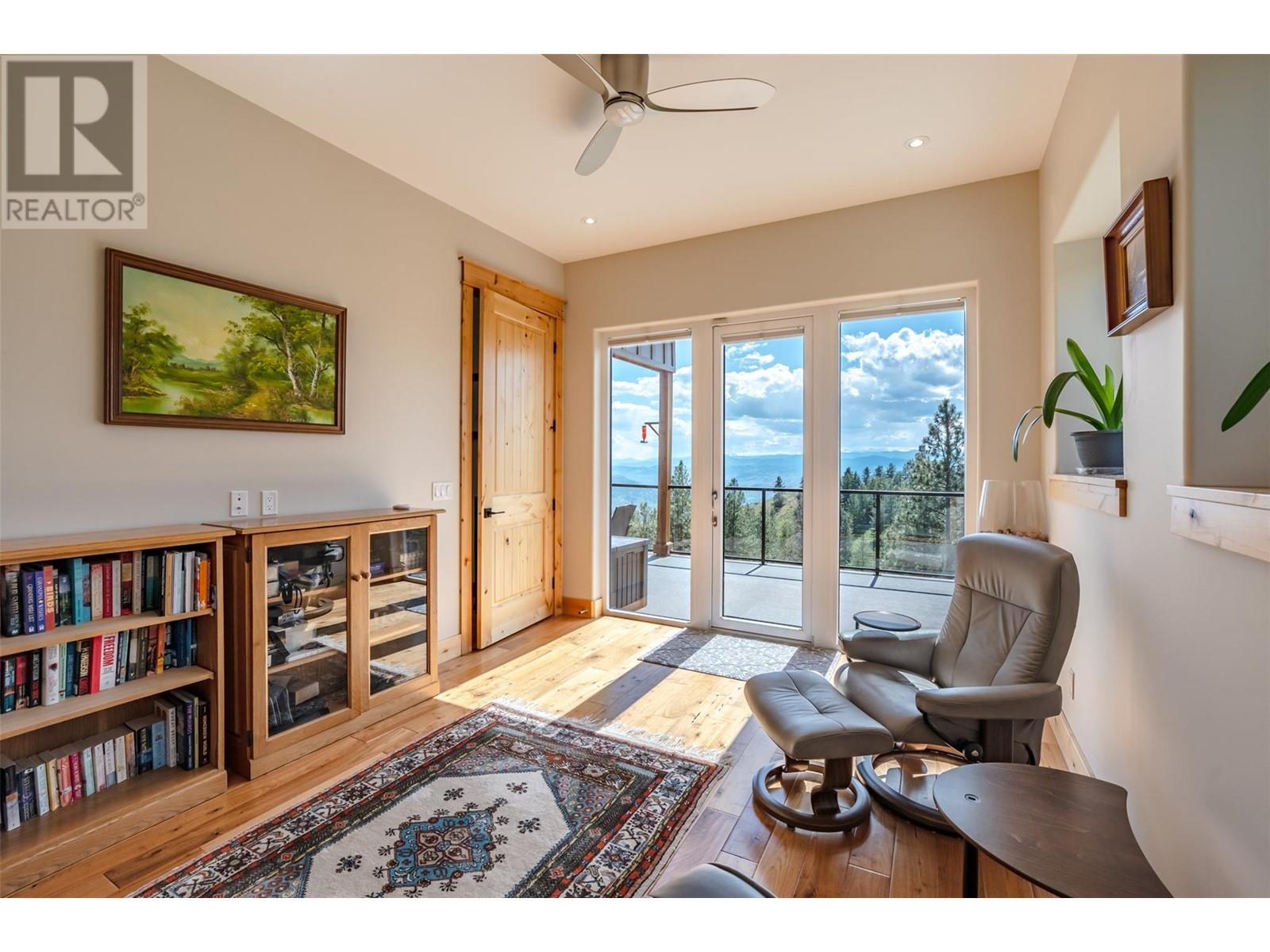 935 Eagle Place, Osoyoos