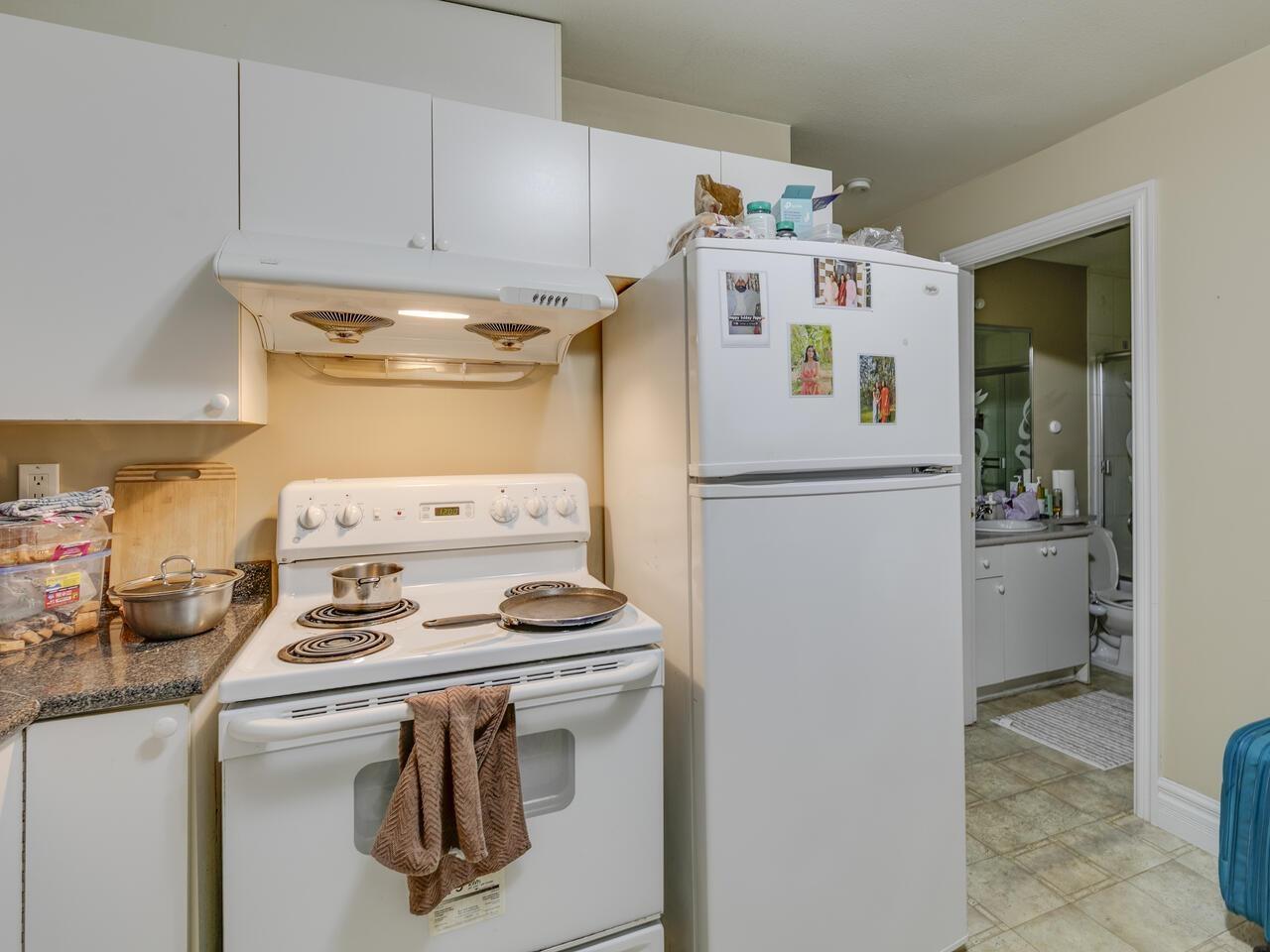 Photo 30 of 13598 89 Avenue, Surrey BC