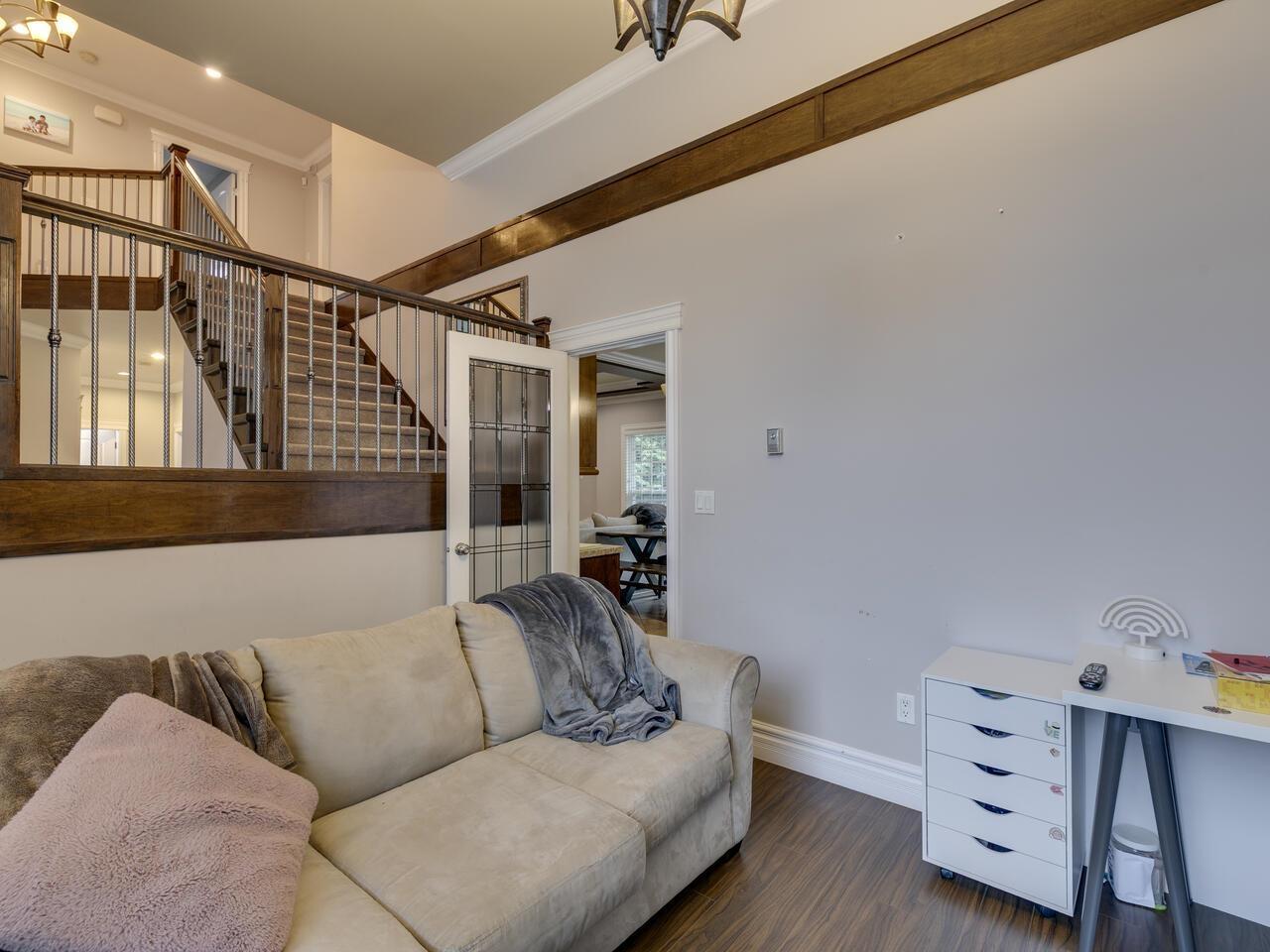 Photo 7 of 13598 89 Avenue, Surrey BC