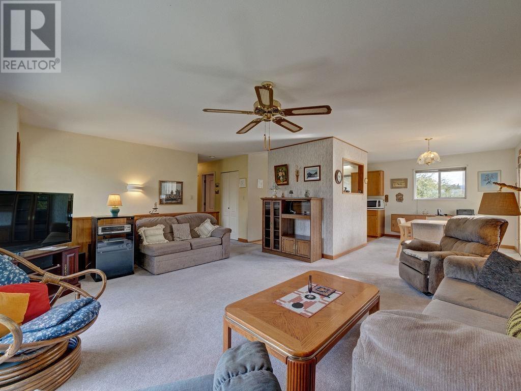 5642 NICKERSON ROAD, Sechelt