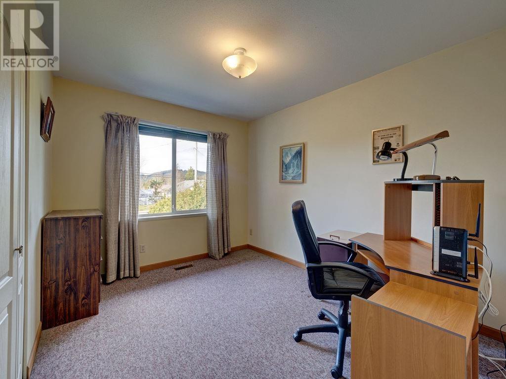 5642 NICKERSON ROAD, Sechelt