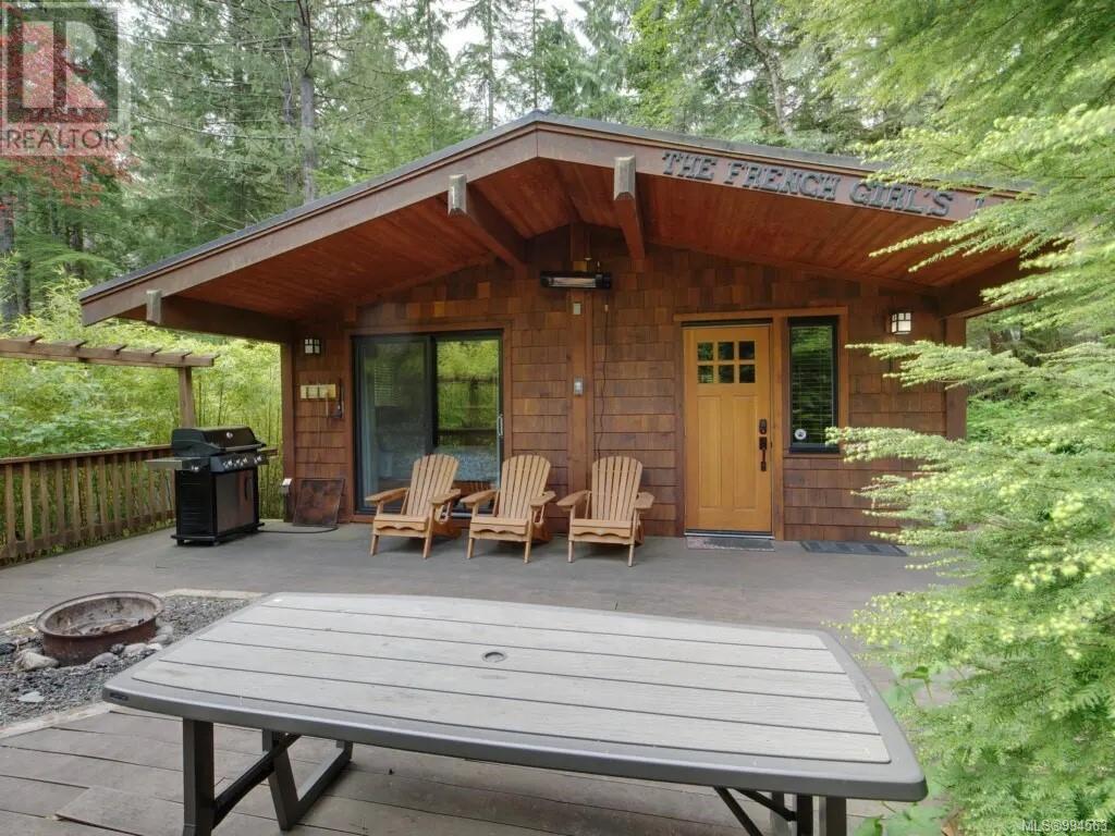 17 6574 Baird Rd, Port Renfrew