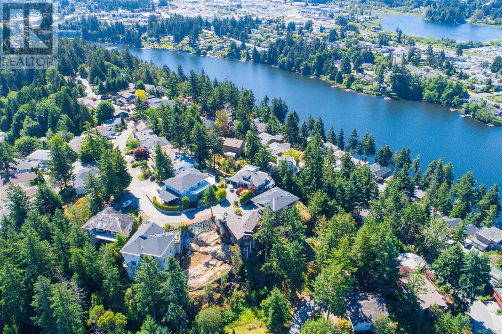 Photo 1 of 471 Heron Pl, Nanaimo BC