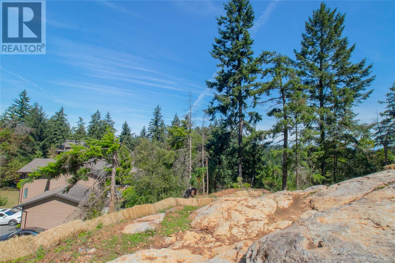 Photo 6 of 471 Heron Pl, Nanaimo BC