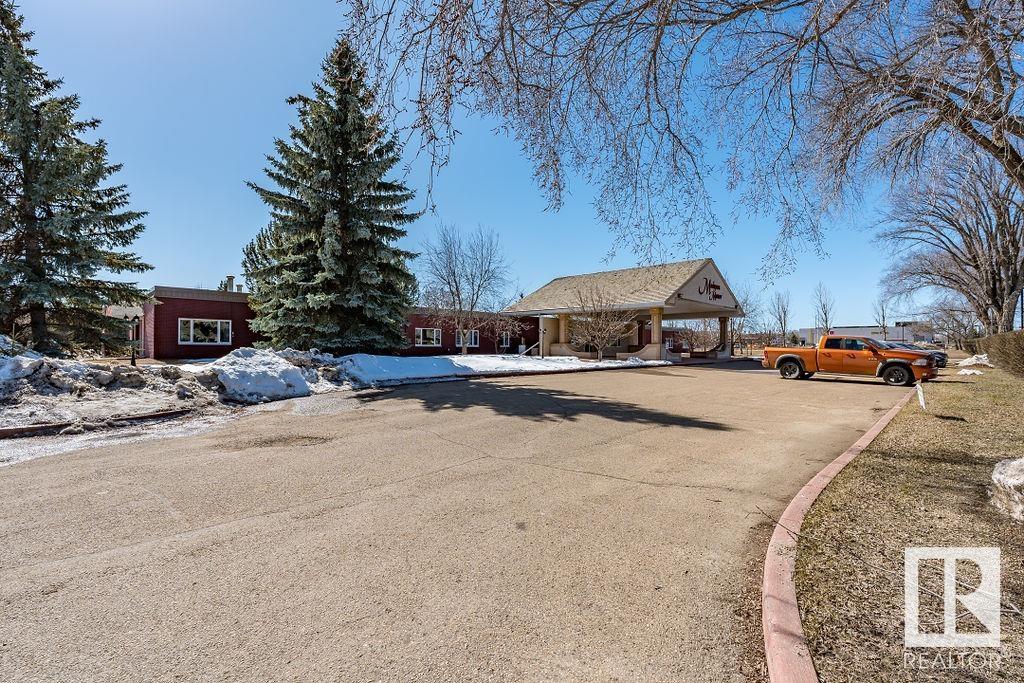 Photo 7 of 5511 50 Av, Wetaskiwin AB