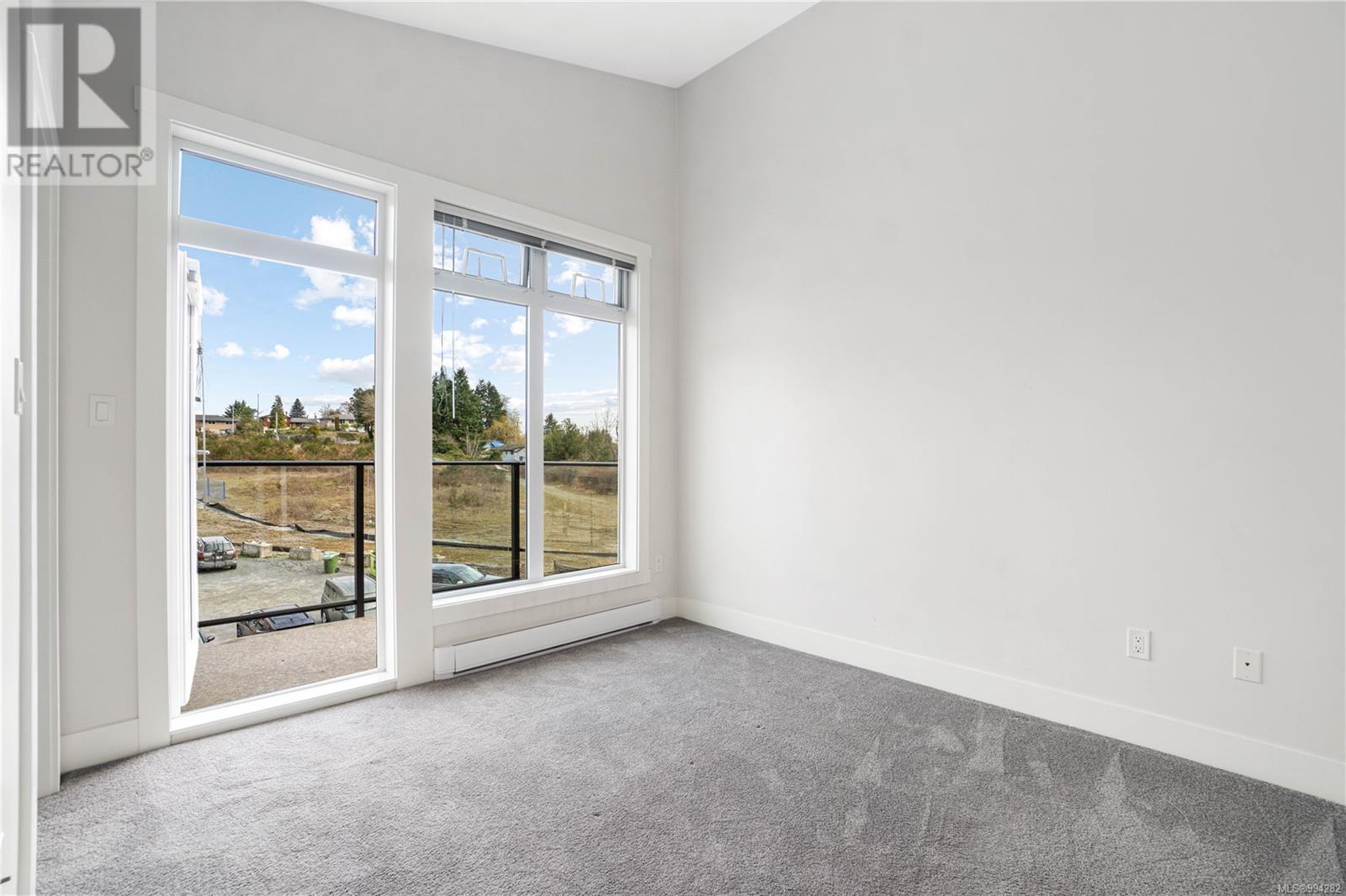 101 308 Hillcrest Ave, Nanaimo