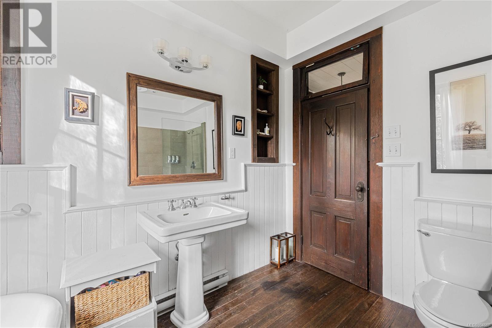  301 Epron Road, Salt Spring