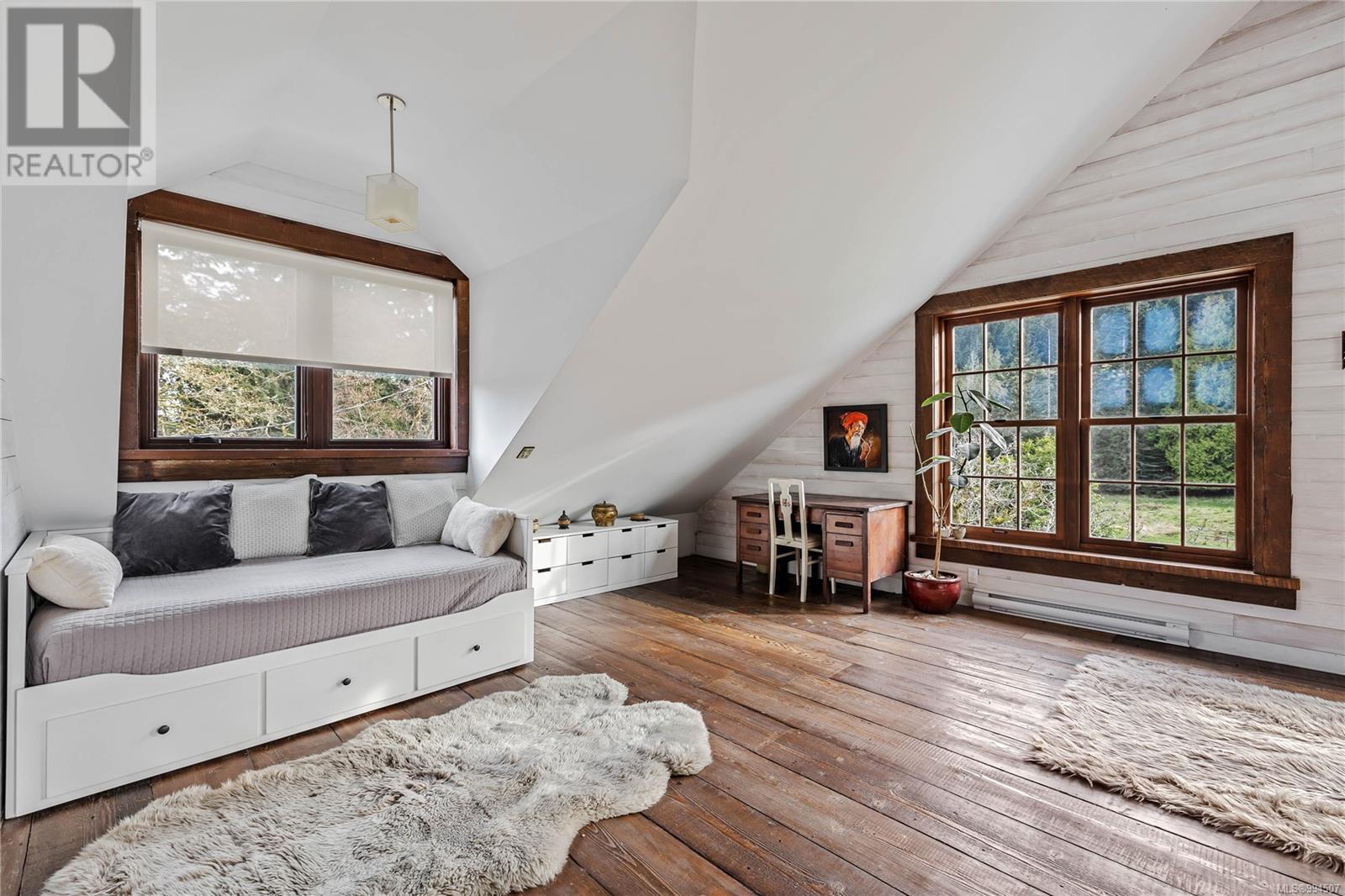  301 Epron Road, Salt Spring