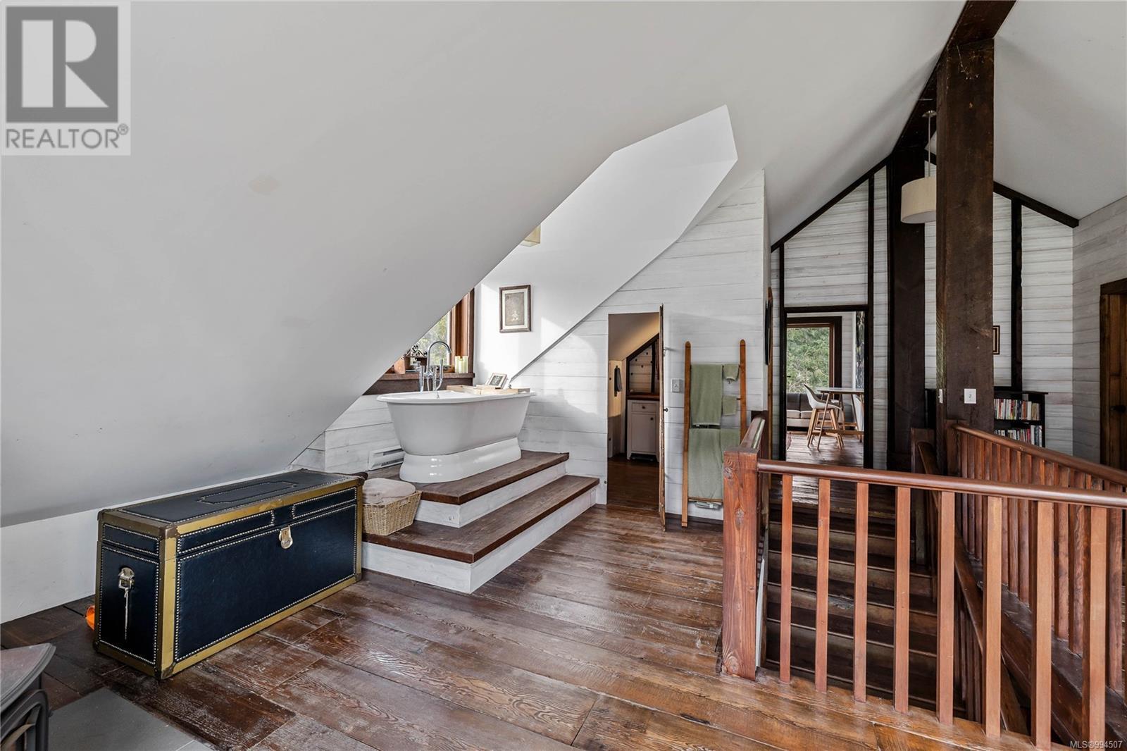  301 Epron Road, Salt Spring