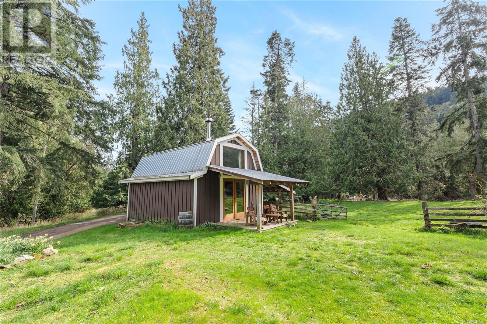  301 Epron Road, Salt Spring