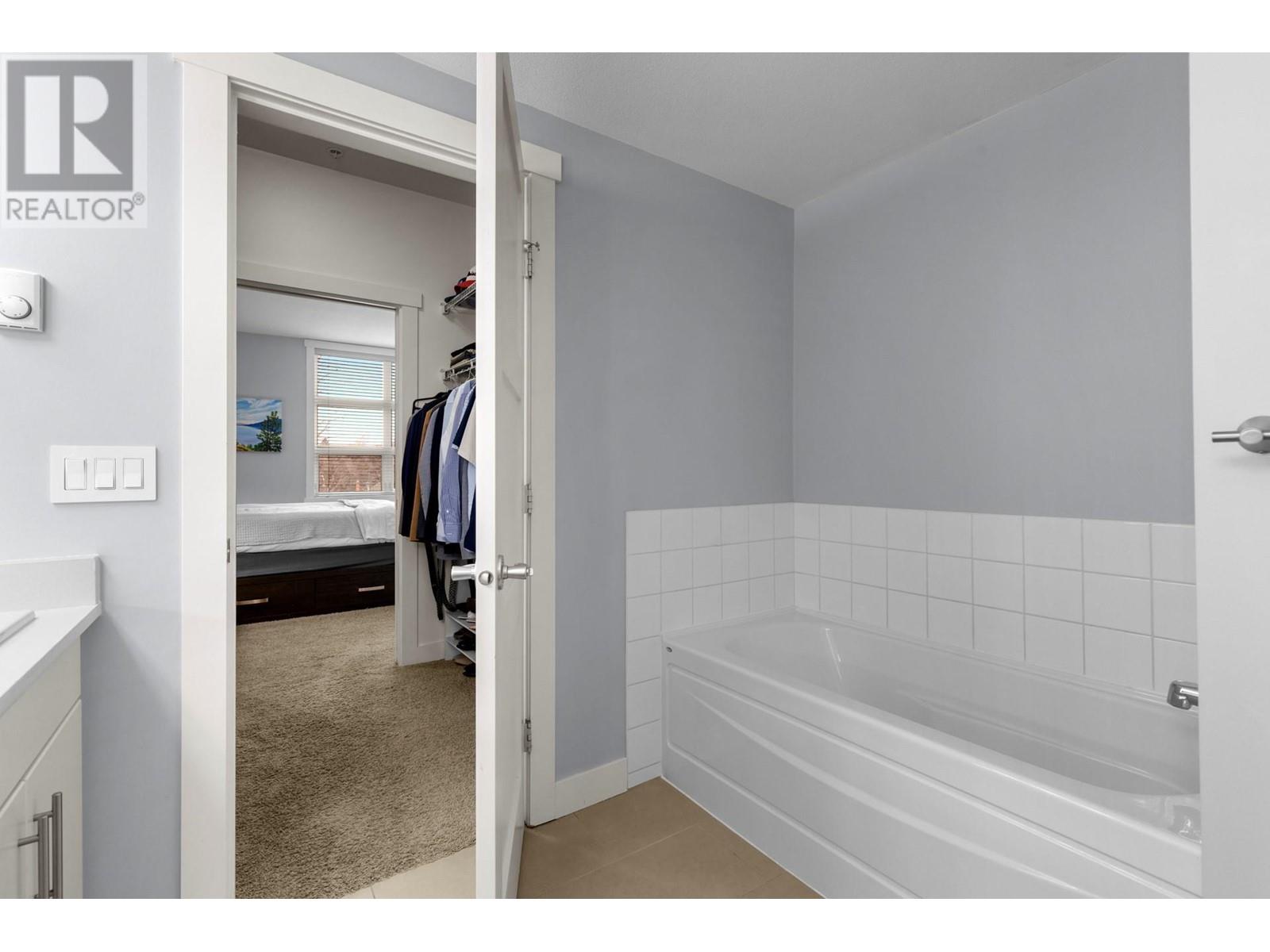 #214 700 MARTIN AVENUE - Image 23