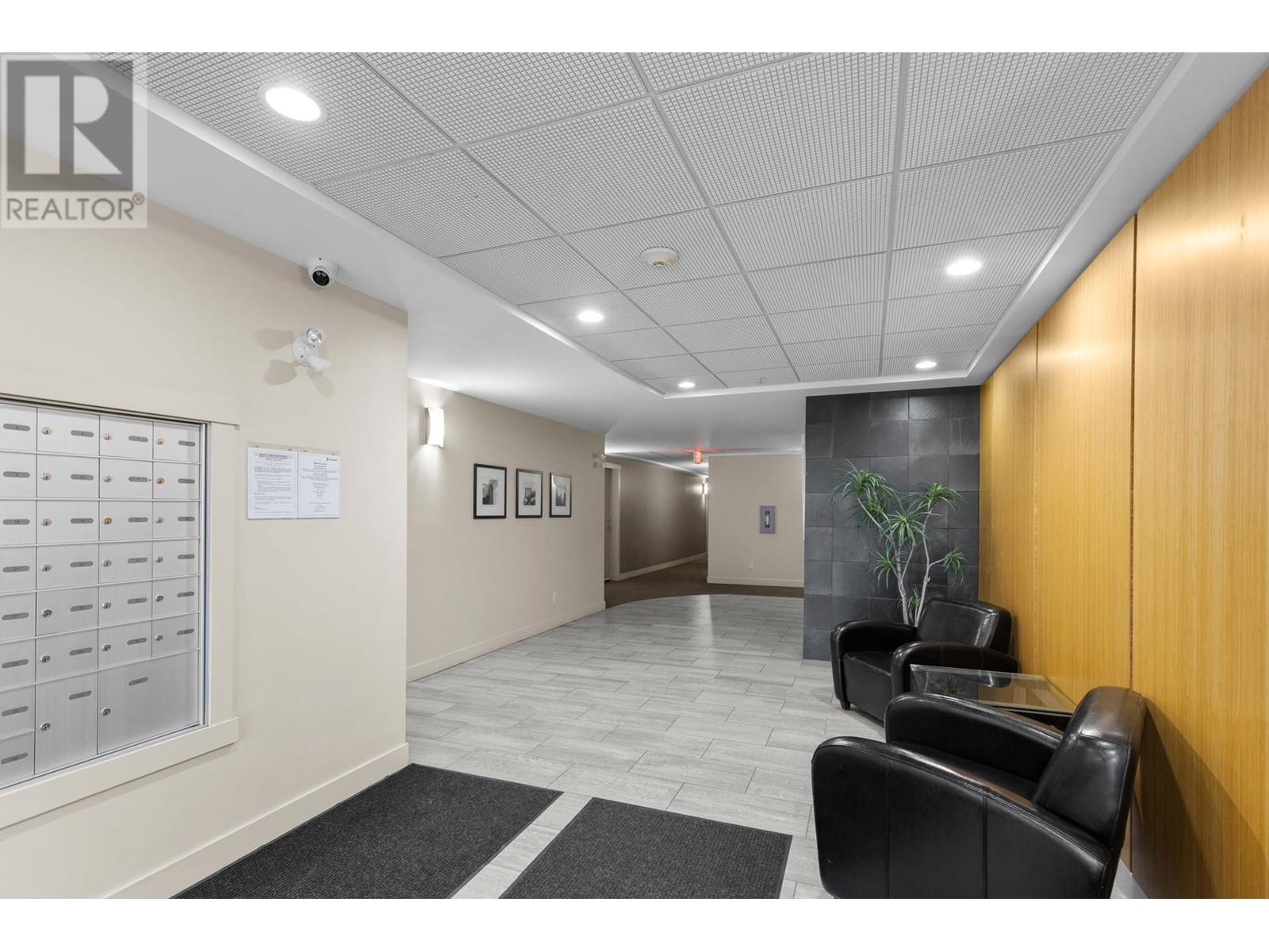#214 700 MARTIN AVENUE - Image 31