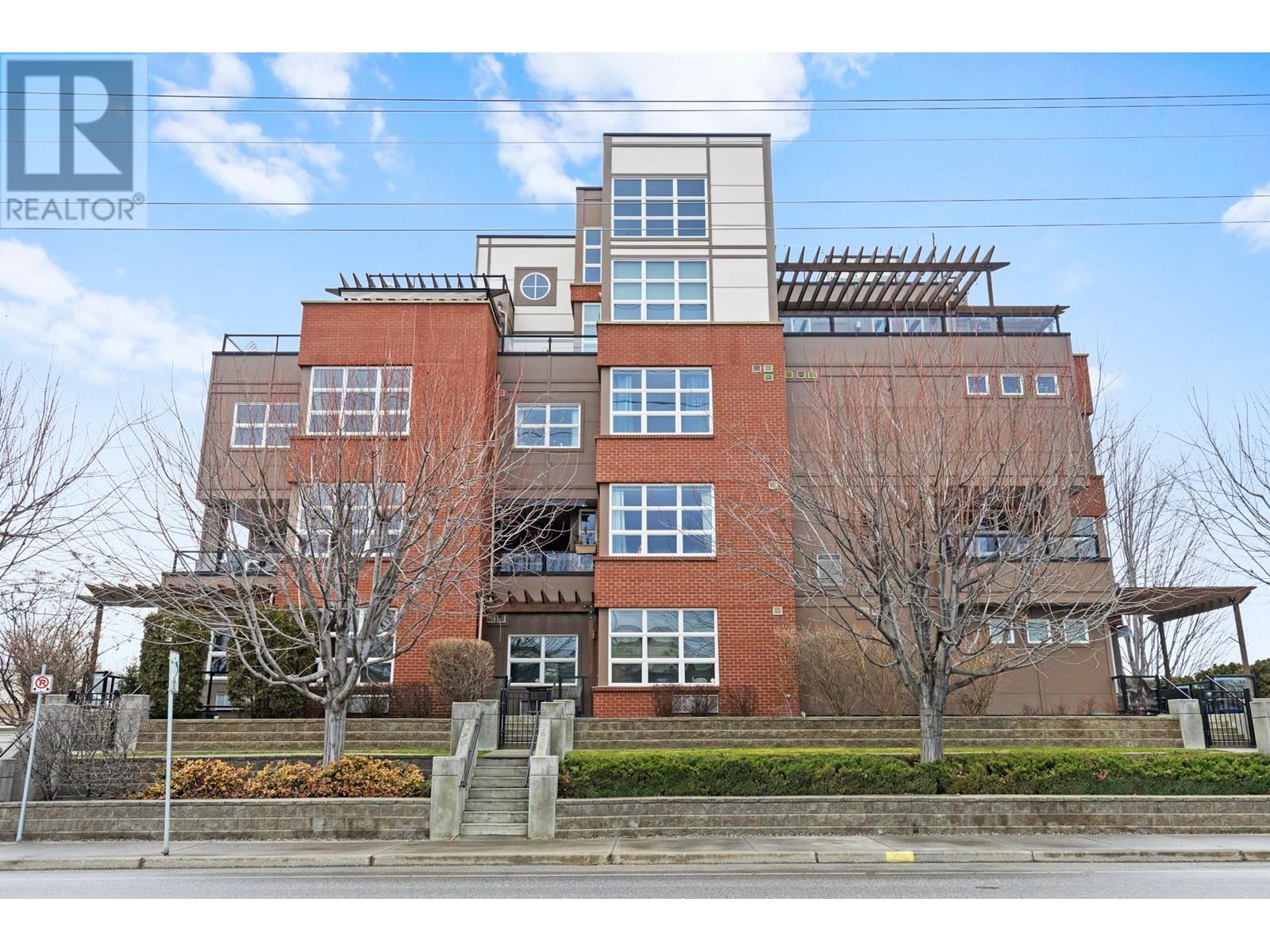 #214 700 MARTIN AVENUE - Image 32